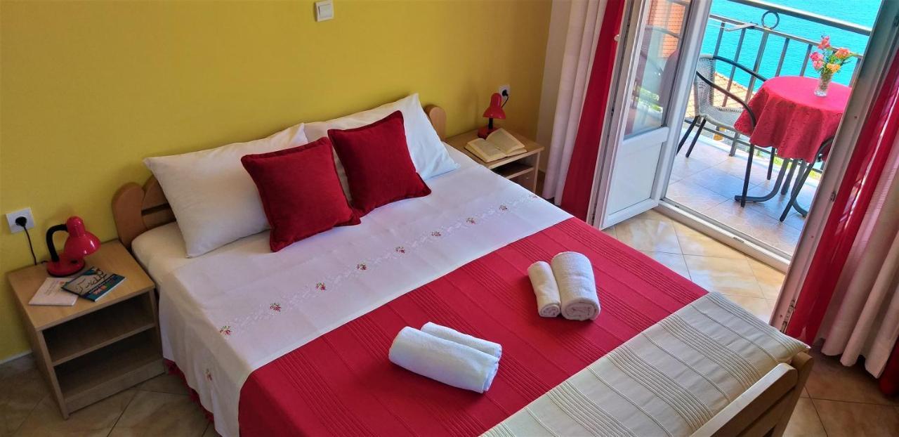 Apartments Okuka Тиват Екстериор снимка