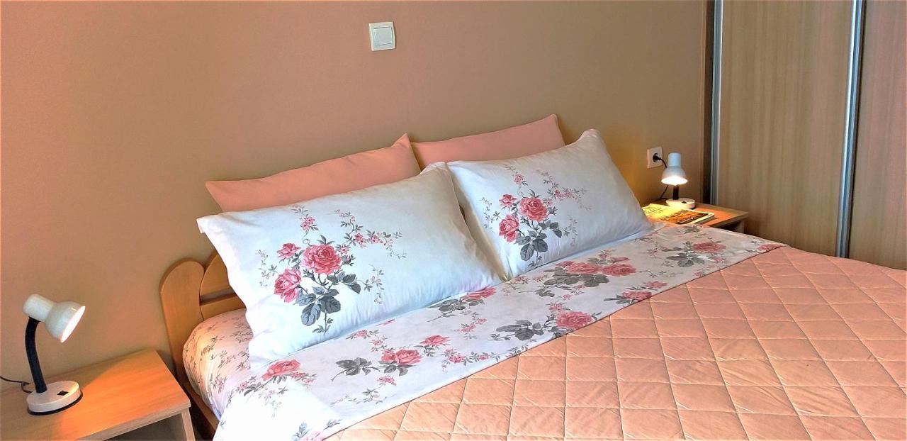 Apartments Okuka Тиват Екстериор снимка