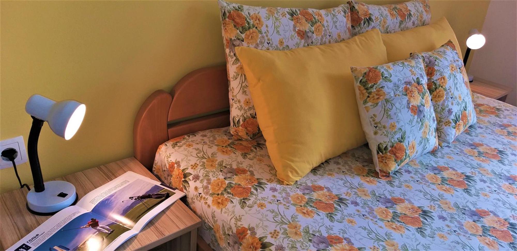 Apartments Okuka Тиват Екстериор снимка
